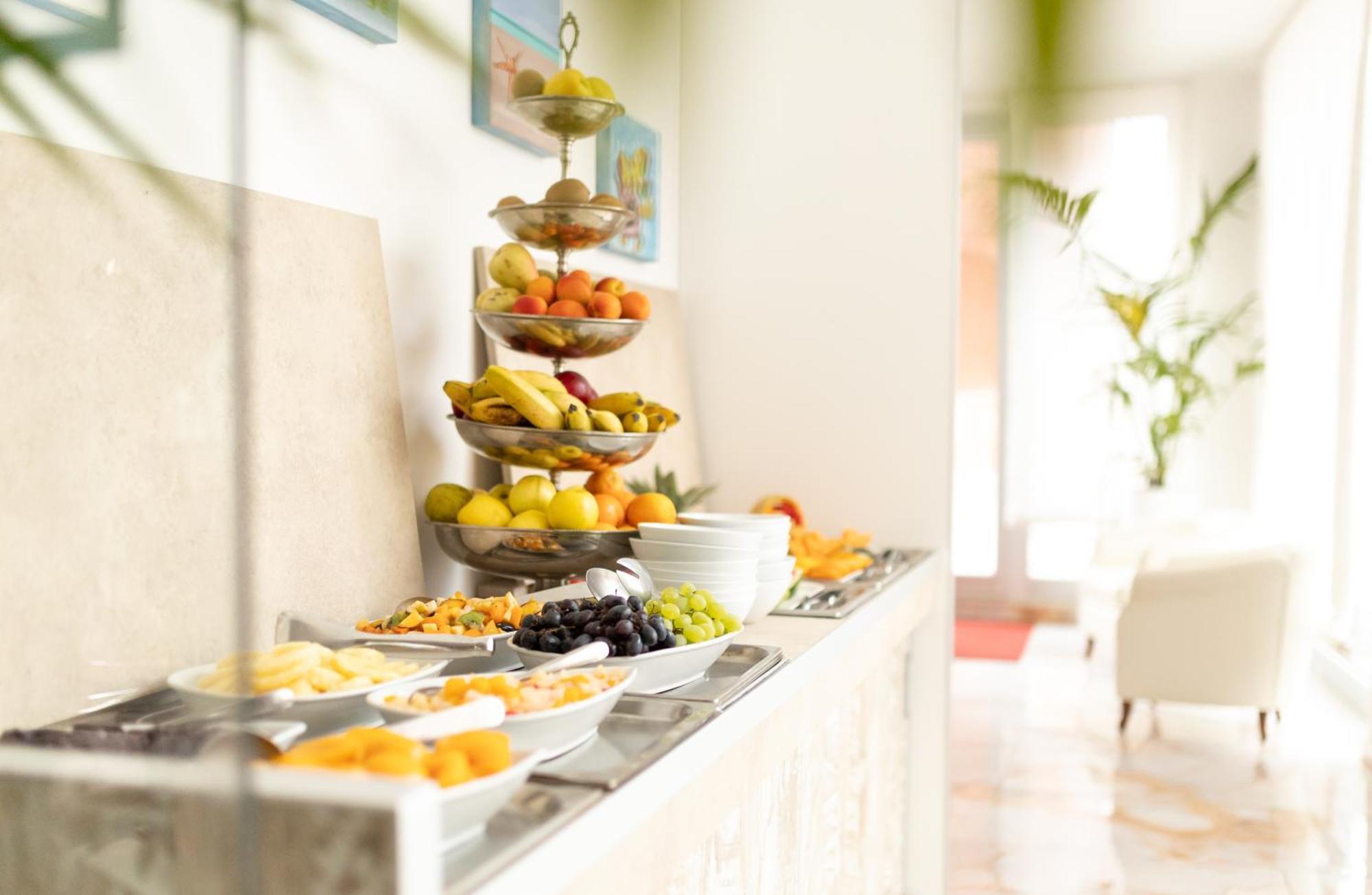 Hotel Delaville Frontemare Lido di Jesolo Bagian luar foto