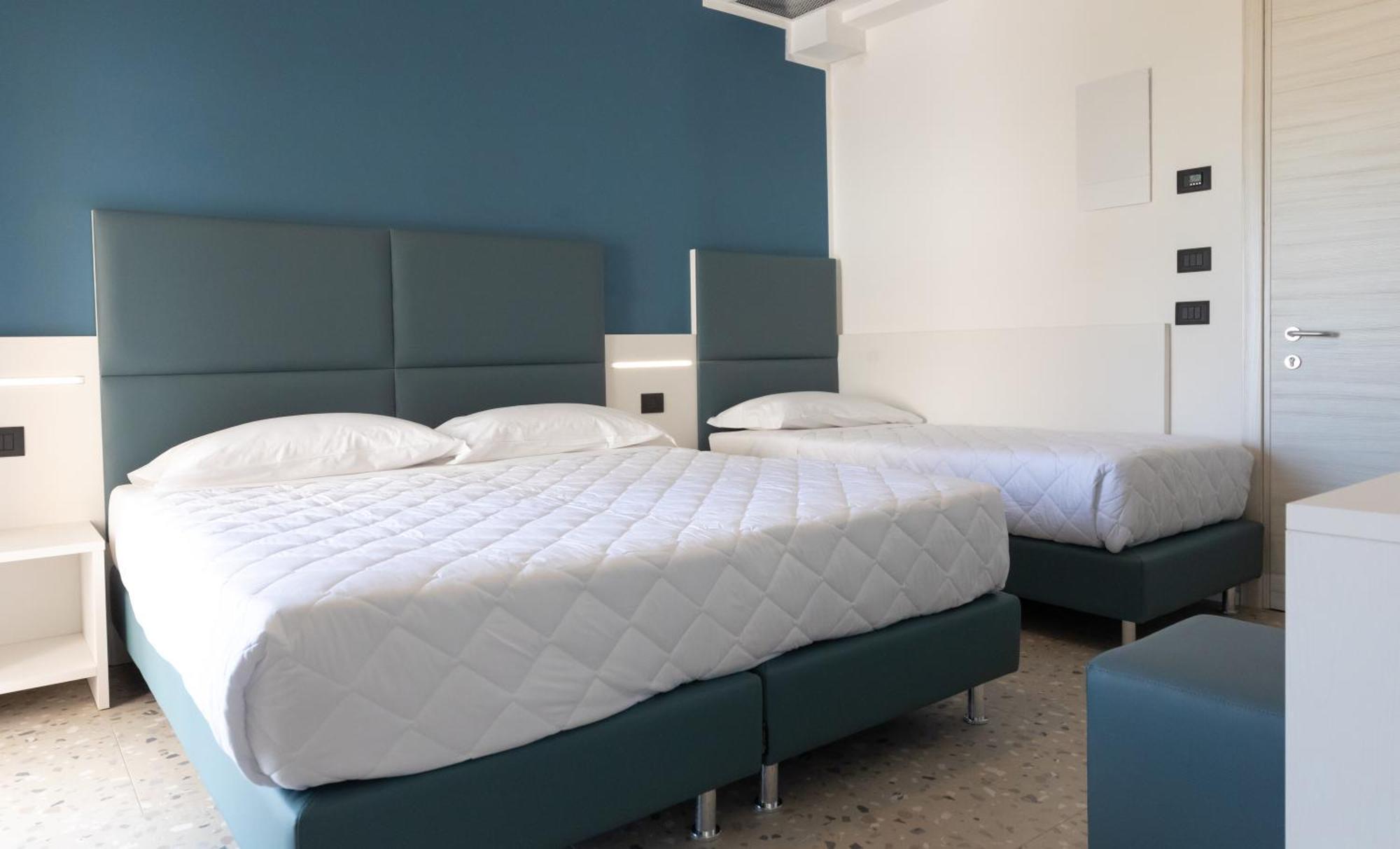 Hotel Delaville Frontemare Lido di Jesolo Bagian luar foto