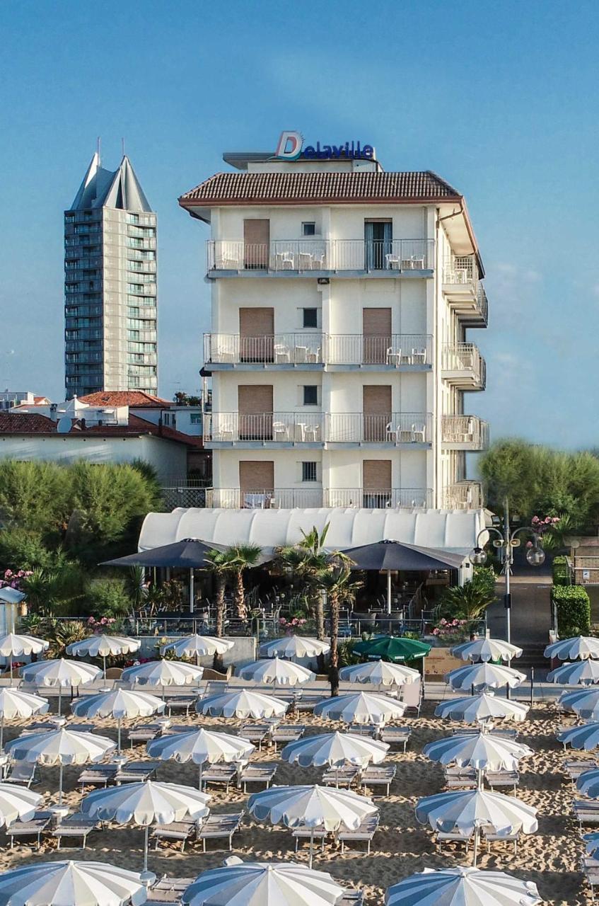 Hotel Delaville Frontemare Lido di Jesolo Bagian luar foto